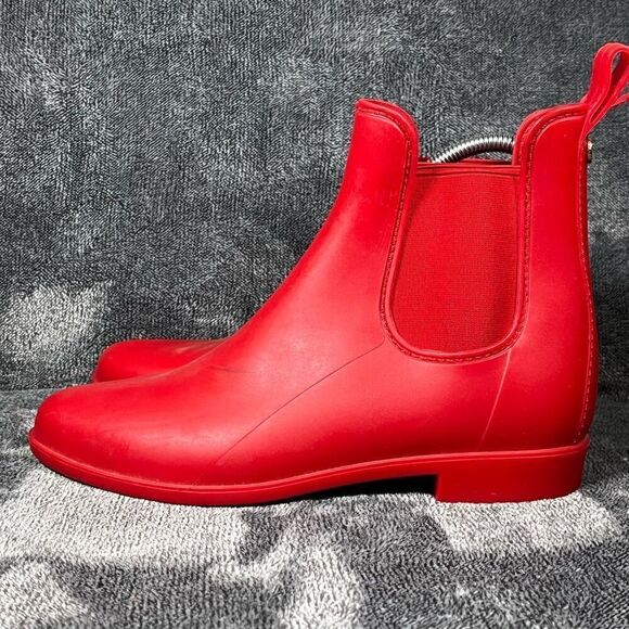 Sam Edelman Shoes - 💚 Sam Edelman matte red ankle Rain Boots 8W